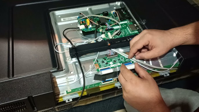TV Ekranında Çizgi ve Lekeler Panel mi, T‑Con mu, Kablo mu