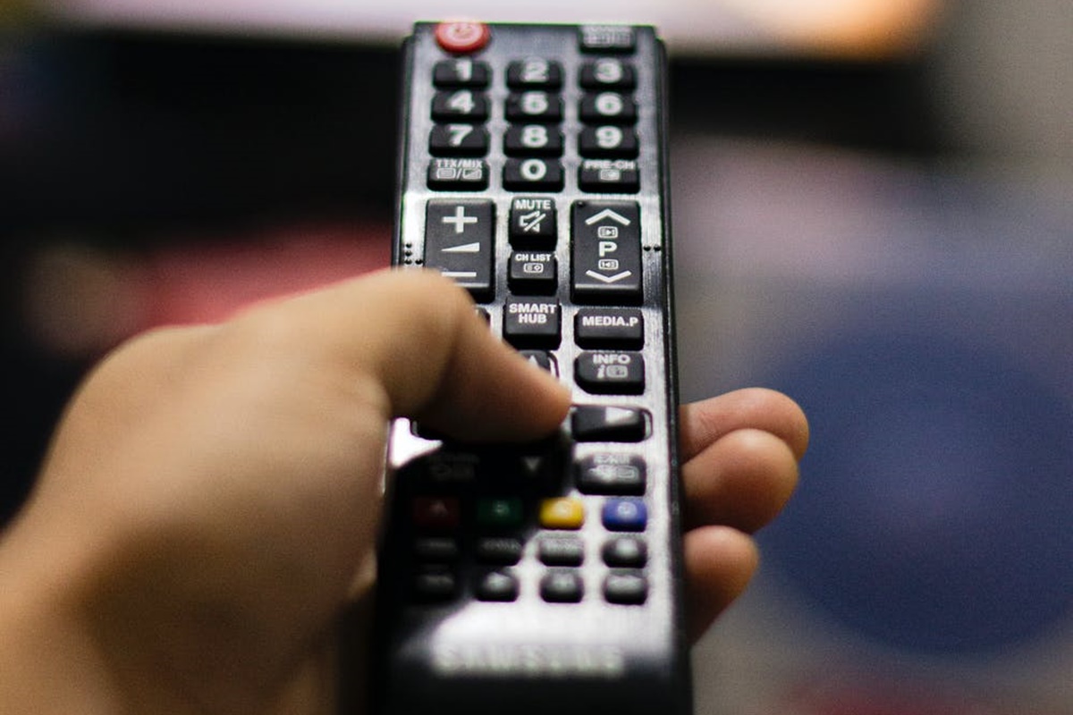 TV Kumandası Çalışmıyor Pil Dışında 9 Sık Neden